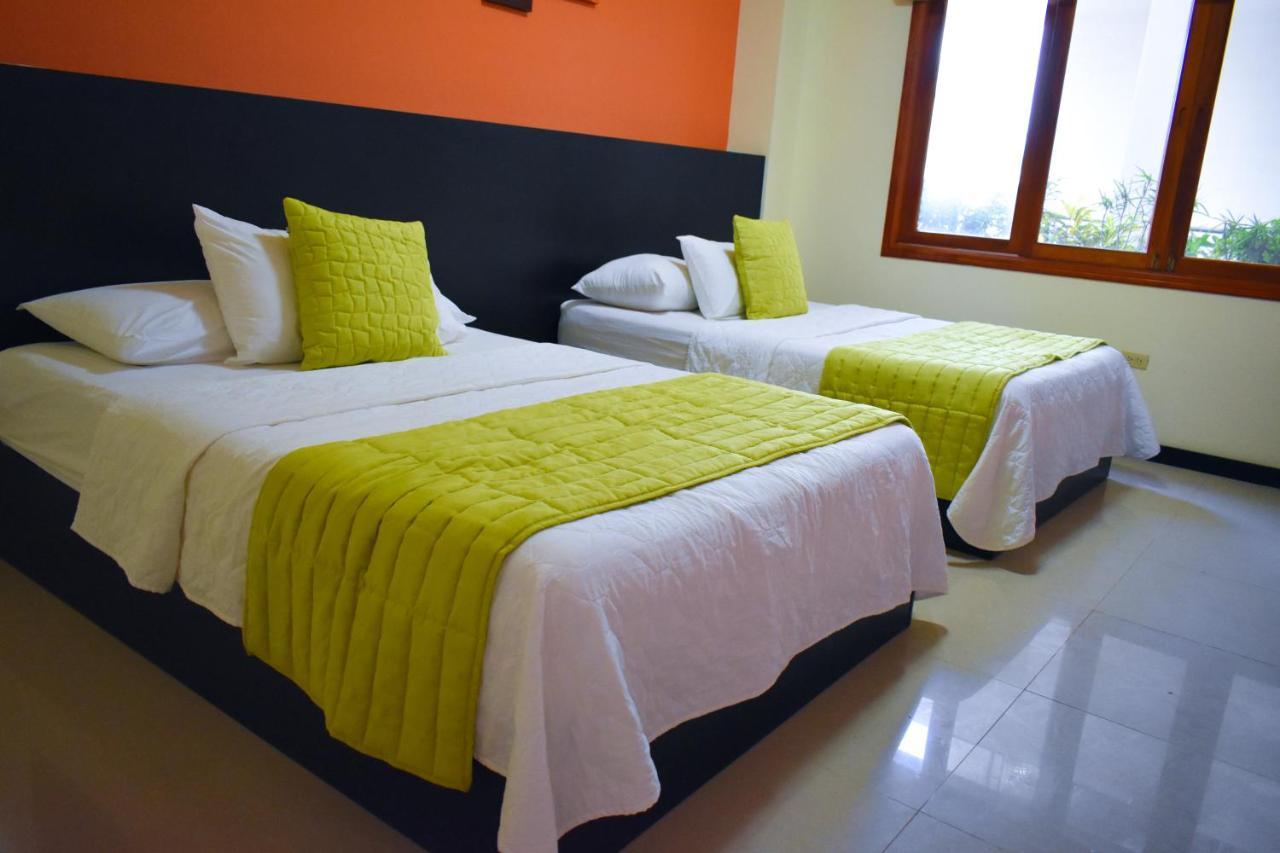 Hotel La Laguna Galapagos Puerto Villamil Bagian luar foto