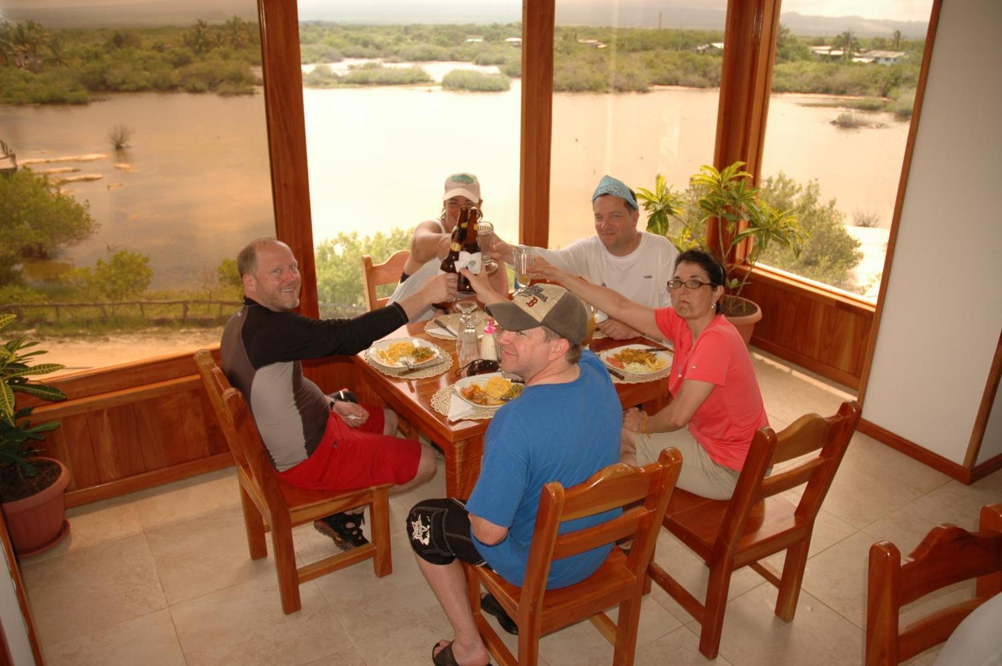 Hotel La Laguna Galapagos Puerto Villamil Bagian luar foto