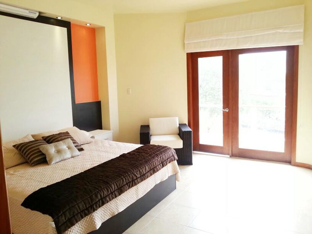 Hotel La Laguna Galapagos Puerto Villamil Ruang foto