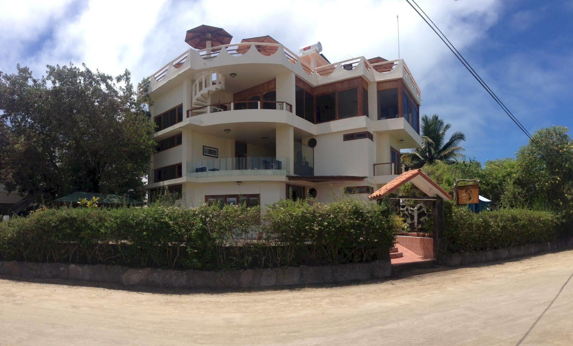 Hotel La Laguna Galapagos Puerto Villamil Bagian luar foto